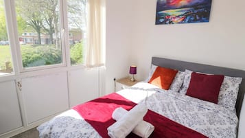 2 bedrooms, individually decorated, individually furnished, free WiFi