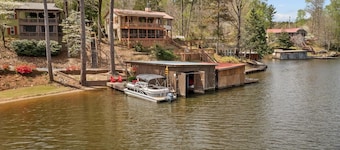 Come Relax @ The Hideaway Lakehouse - Walnut Creek, Lake Mitchell, Clanton - AL