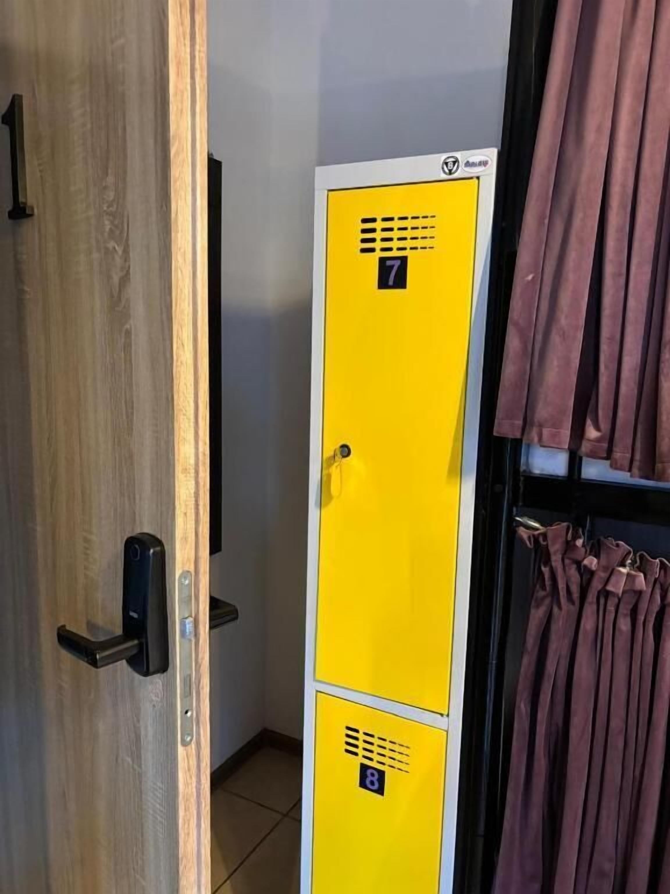 Dortoir Partagé Deluxe, balcon, vue ville | Divers