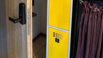 Dortoir Partagé Deluxe, balcon, vue ville | Divers