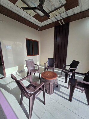 Terrace/patio - Hotel Siddhi Palace (Ayodhya)