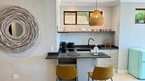 Private kitchen - Vrbo Property (Cape Town)