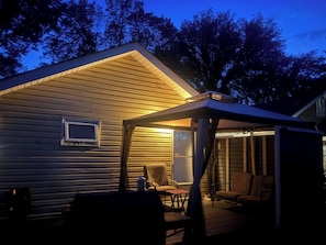 Bungalow, 3 Bedrooms, Smoking | Terrace/patio - Quiet Heritage Bungalow Entire Home Geodome (Edmonton)