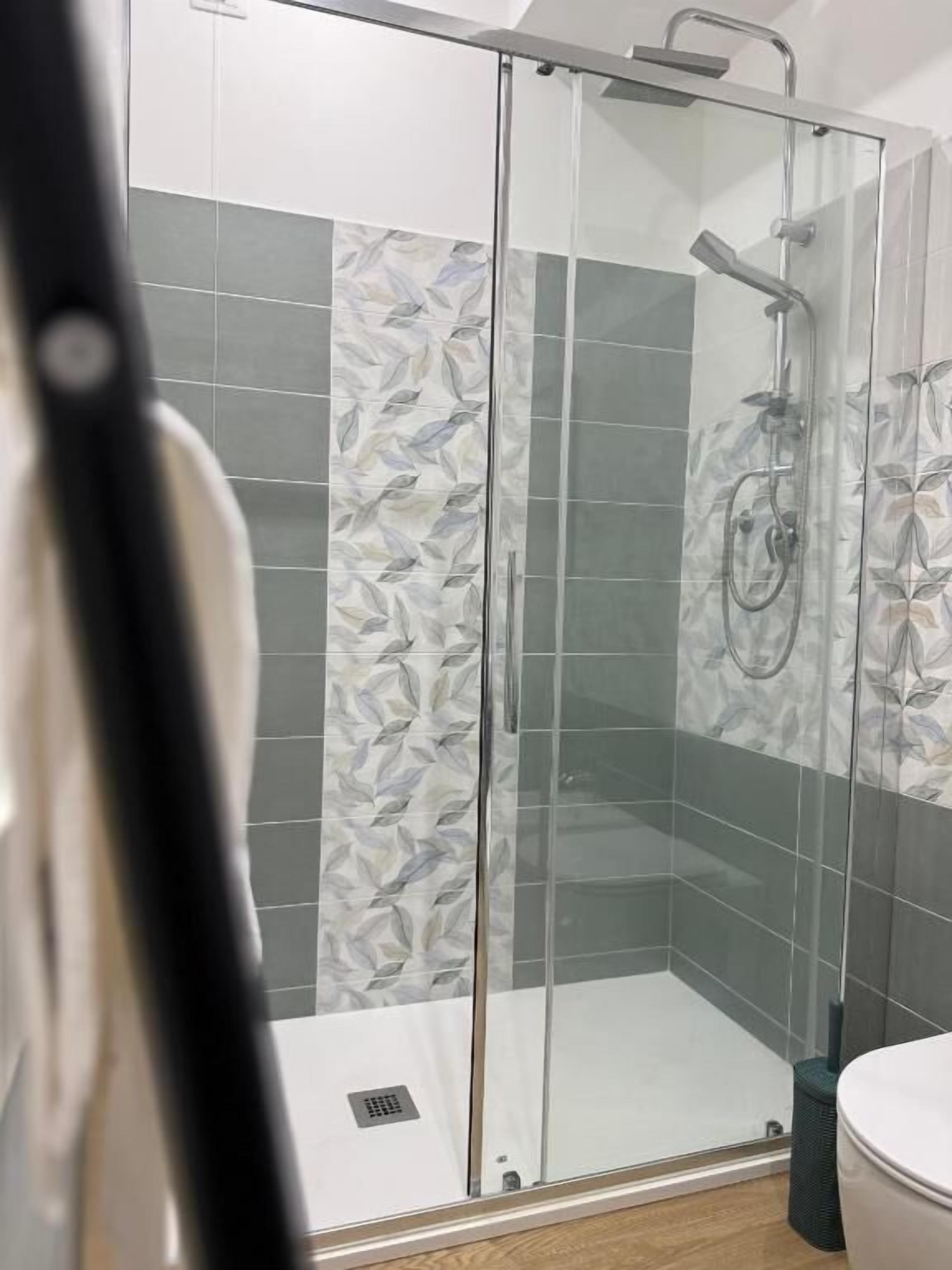 Superior Double or Twin Room | Bathroom