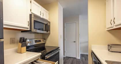 Keystone Garden Villa E