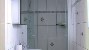 Bathroom - Holiday Apartment for at Least 2 Adults and 2 Children (52 m²) in Milower Land (Milower Land)