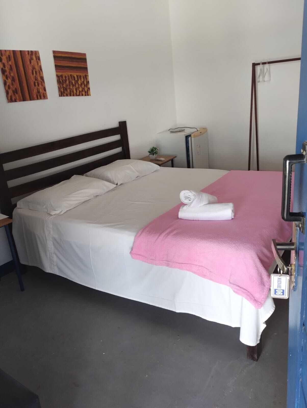 基础双人房, 外廊, 泳池景观