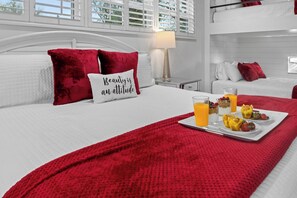 5 bedrooms, iron/ironing board, WiFi, bed sheets - Enchanted Vine - Pool, Spa, Sauna & Speakeasy (Fredericksburg)