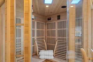 Sauna - Enchanted Vine - Pool, Spa, Sauna & Speakeasy (Fredericksburg)