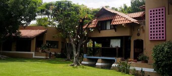 Villa residencial cerca de Cuernavaca 8 a 23 personas