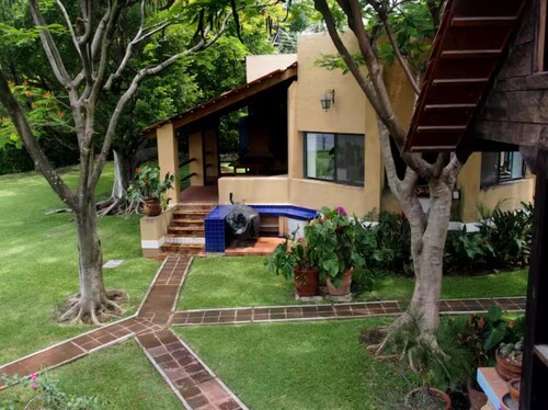 Villa residencial cerca de Cuernavaca 8 a 23 personas
