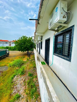 Property grounds - Radheshyam homestay (Garudeshwar)