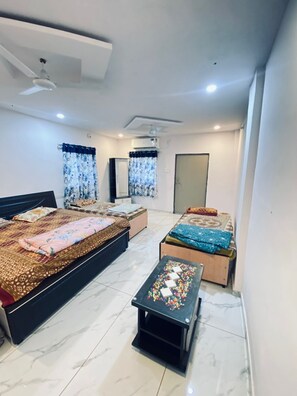 Family Room, Balcony - Radheshyam homestay (Garudeshwar)