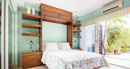 Room-tranquil Poolside Retreat in Playa