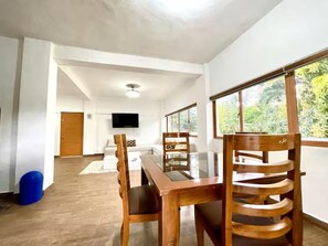Dining - Vrbo Property (Jarabacoa)