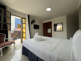 Double Room, Balcony, City View | Free WiFi