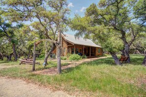 Exterior - Log Cabin Home  3 Private Acres (Wimberley)