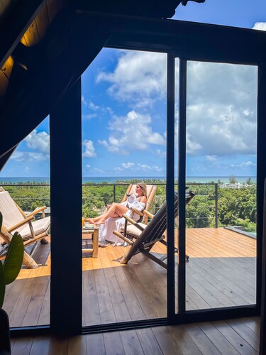 Cabin Lavander Cabin / 2-bedroom cabin / Jacuzzi with AC /Romantic Nature Escape