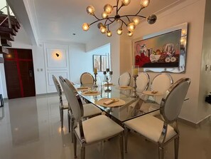 Dining - Modern penthouse with Jacuzzi near the airport (Santiago de los Caballeros)