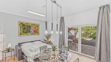 1 Schlafzimmer, Zimmersafe, Bügeleisen/Bügelbrett, WLAN