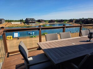 Outdoor dining - Sand and Stone | Lake Front | Inflatables | Kayaks (New Lisbon)