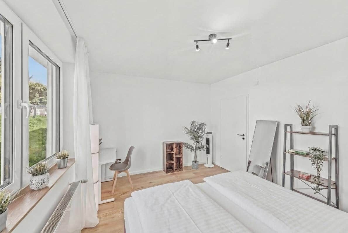 2 bedrooms, in-room safe, iron/ironing board, WiFi
