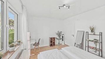 2 bedrooms, in-room safe, iron/ironing board, WiFi