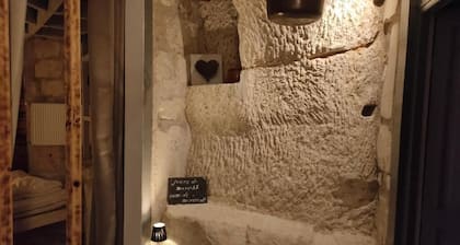LES TROGLOS DE BEAULIEU