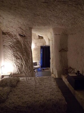 Room - LES TROGLOS DE BEAULIEU (Beaulieu-lès-Loches)