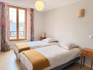 Room - L'Abreuvoir - Collection La 21ème Planche (Bayeux)