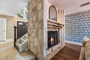 Interior - The Haven on Twisted Wood • 4BR | 3BA • Sleeps 12 (San Antonio)