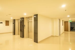 Interior - Luxury Deluxe Double Retreat with Free WiFi (Bandung)