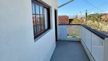 Superior-Apartment, Gartenblick | Balkon