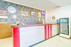 Lobby - Cozy Double Escape W/ Free WiFi and Parking (Bandung)