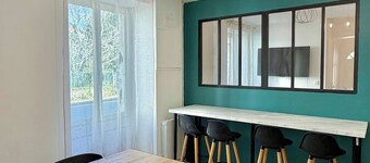 3 bedroom house - sleeps 8 - 15 minutes from Bayonne