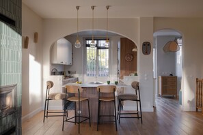 Interior - Character house in the heart of Marseille with sunny garden in absolute calm (Marseille)