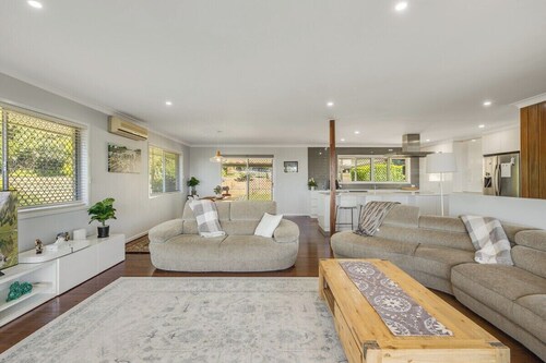 Blue Hills Retreat in Leafy Rangeville