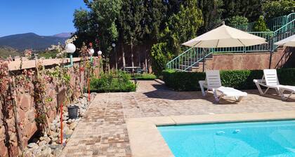 Amazing house of holiday apartements with panoramic view over the suburbs