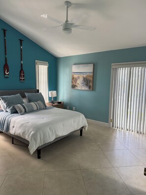 Room - Serene 2-bedroom house with AC in charming Layton (layton)