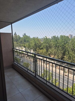 Interior - Modern Apartment - Steps away from Movistar Arena and Hipódromo (Santiago)
