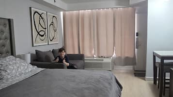 Ferros/tábuas de passar roupa, Wi-Fi de cortesia, roupa de cama