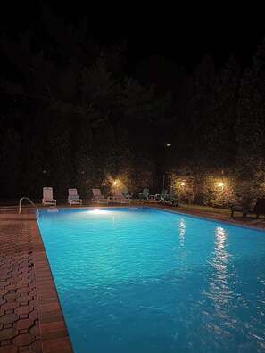 Pool - 2 minute free ride to Shinnecock Golf US Open (Southampton)