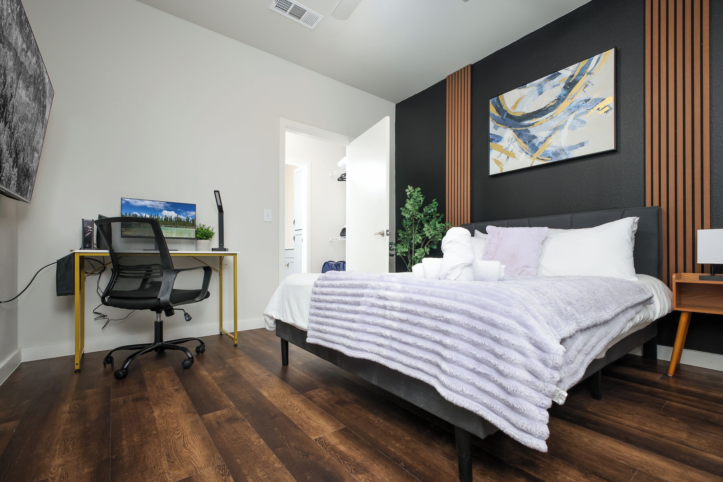 Huoneisto, 1 keskisuuri parisänky ja vuodesohva, tupakointi kielletty, keittiö