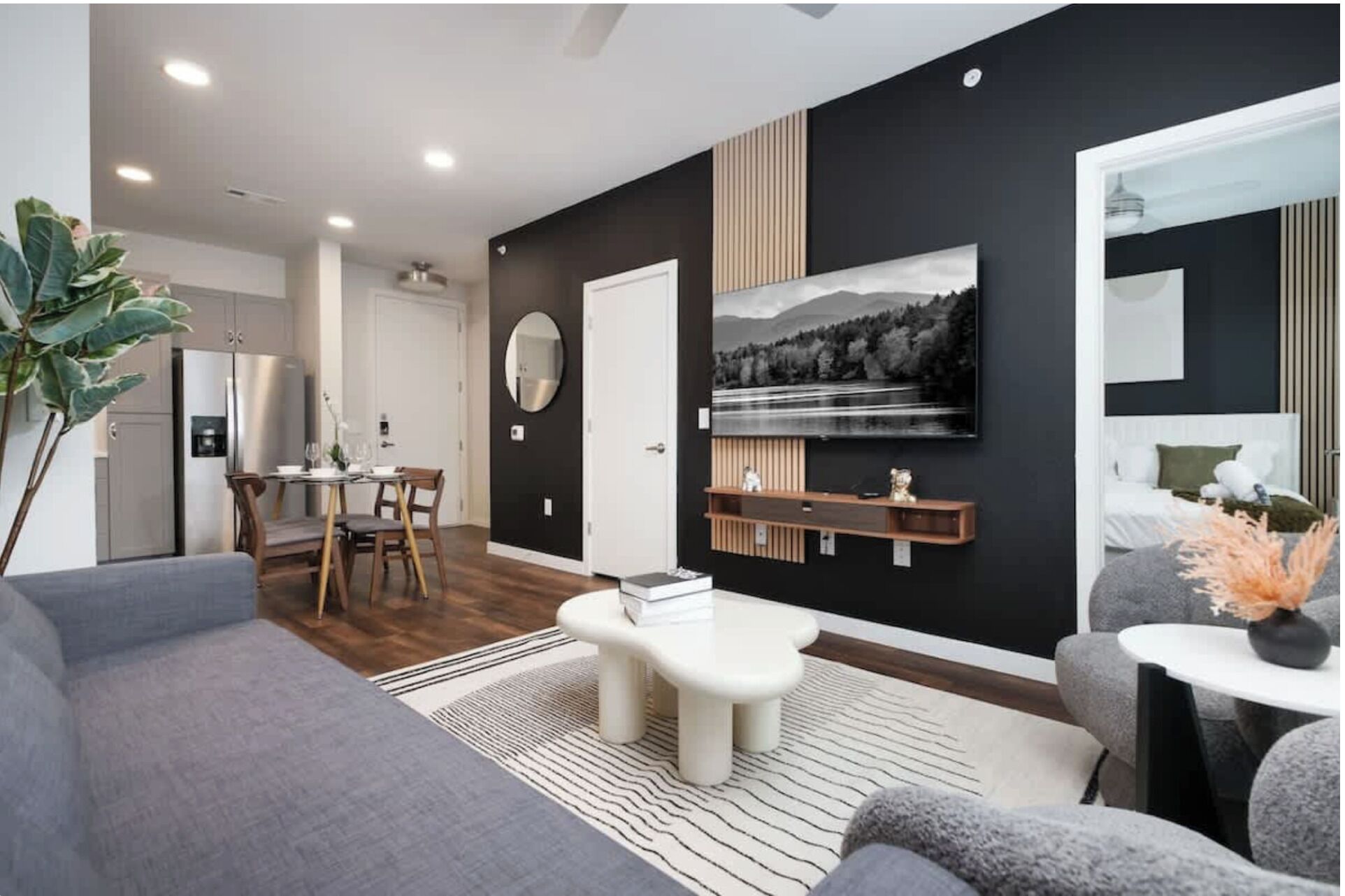 Apartment, 1 King Bed with Sofa bed, Non Smoking, Kitchen | Living area