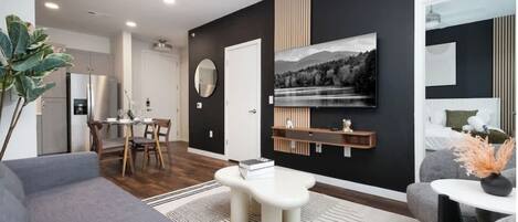 Apartment, 1 King Bed with Sofa bed, Non Smoking, Kitchen | Living area