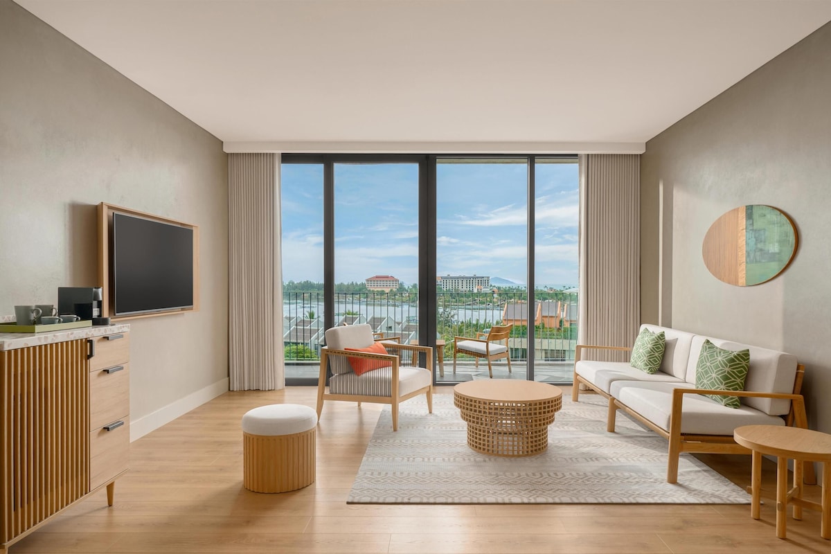Suite, 1 cama King size | Área de sala de estar