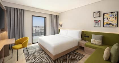 Hampton By Hilton Jeddah Souq7