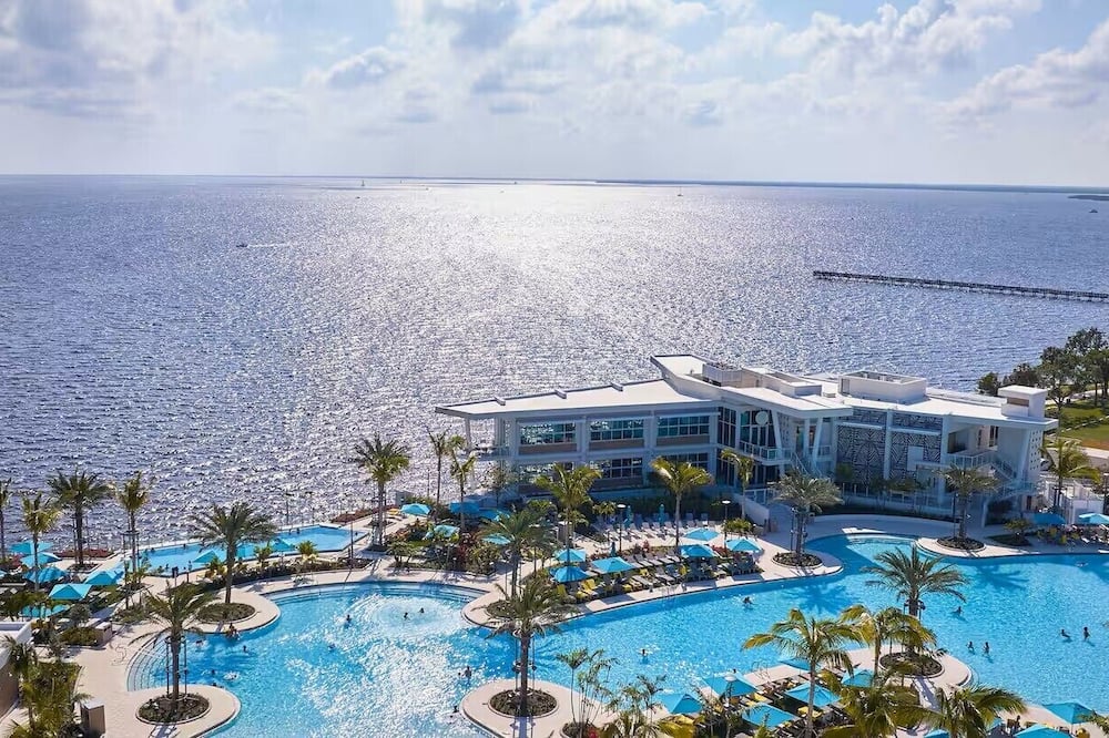 Sunsuites Villas At Sunseeker Resort, Curio By Hilton