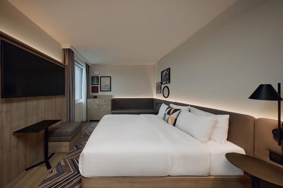 Habitación con 2 camas individuales, 2 camas individuales | Ropa de cama hipoalergénica, minibar, tabla de planchar con plancha