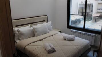 Apartment, 2 Bedrooms, Accessible, Smoking